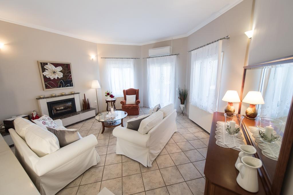 Villa Marilia Tsoukaládhes Buitenkant foto