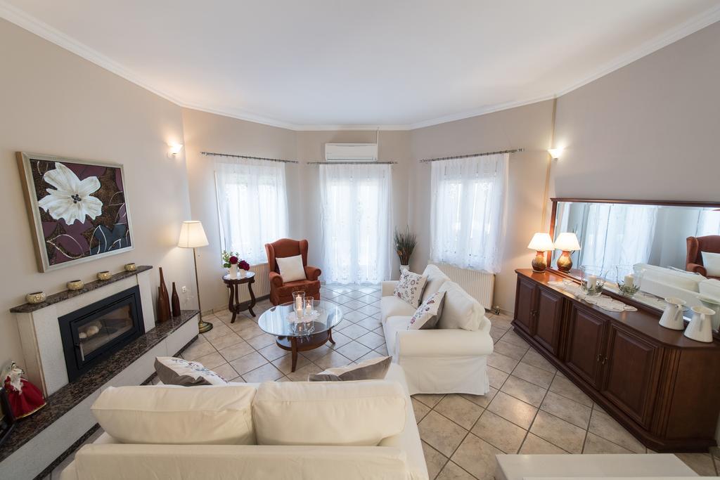 Villa Marilia Tsoukaládhes Buitenkant foto